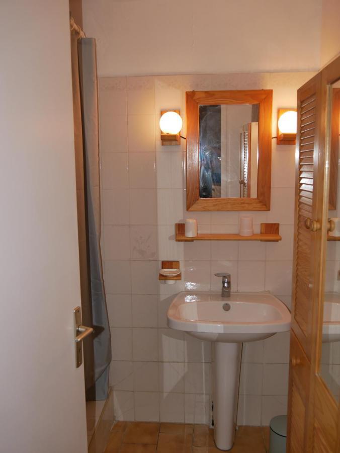 Апартаменти Studio Le Beauduc Сент-Марі-де-ла-Мер Екстер'єр фото